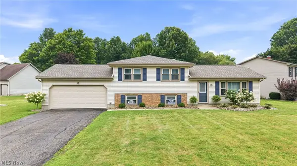503 Meadowland Drive, Hubbard, OH 44425