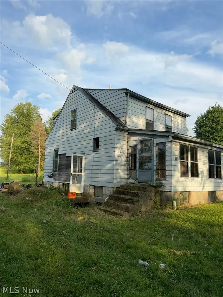 3573 Pershing Avenue, Hubbard, OH 44425 - #2