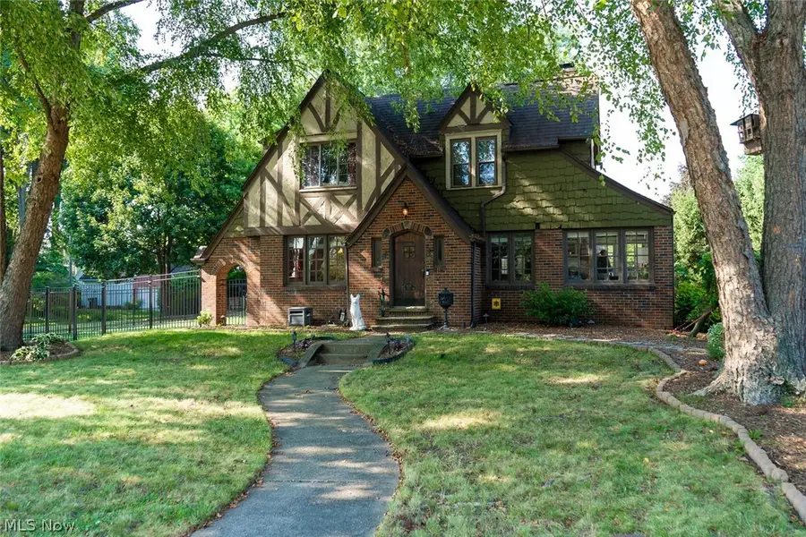 421 21st Nw Street, Canton, OH 44709 - #2