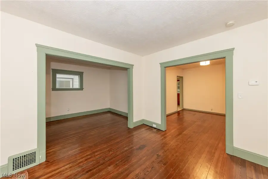 3409 W 54th Street, Cleveland, OH 44102 - #3