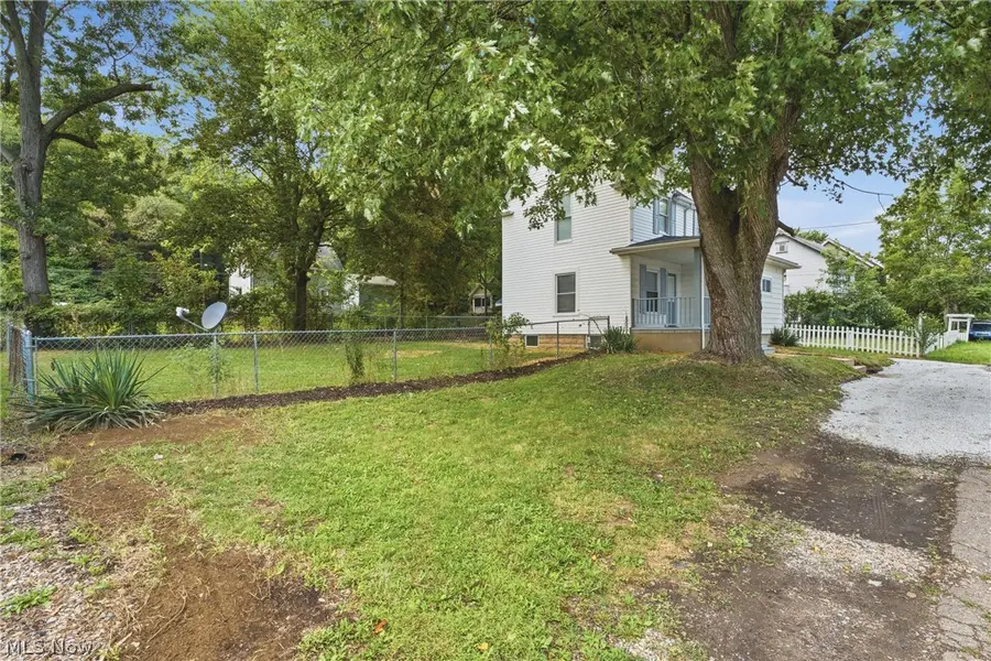1405 Wabash Ne Court, Canton, OH 44705 - #3