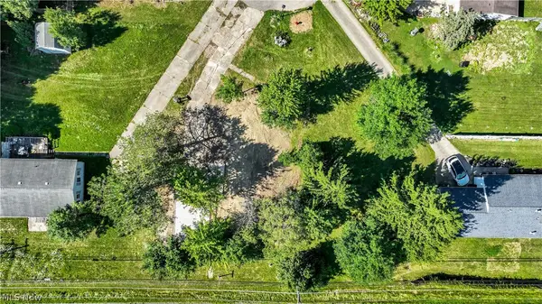 468 Stallion Court, LaGrange, OH 44050