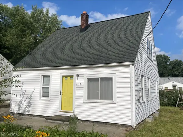 2726 Gilbert Ne Avenue, Canton, OH 44705