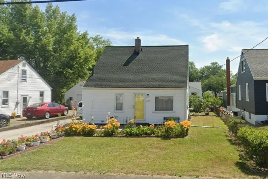 2726 Gilbert Ne Avenue, Canton, OH 44705 - #3