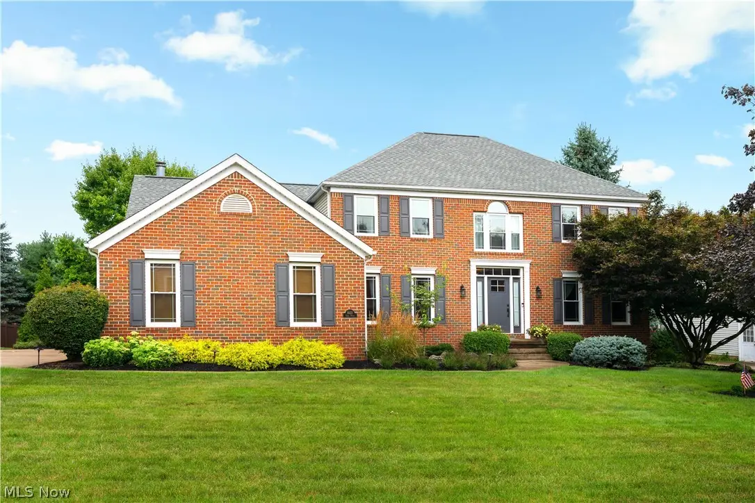 6633 Olde Stone Ne Circle, Canton, OH 44721 - #1