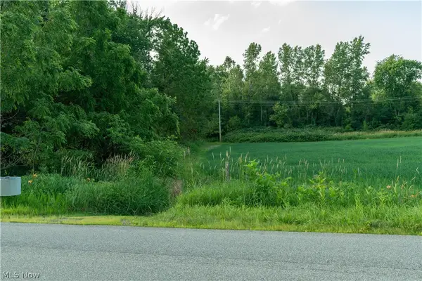 W West Salem Road, Burbank, OH 44214
