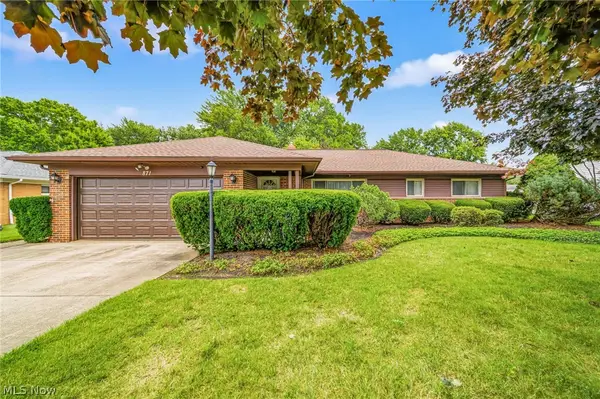 871 Cranbrook Drive, Highland Heights, OH 44143