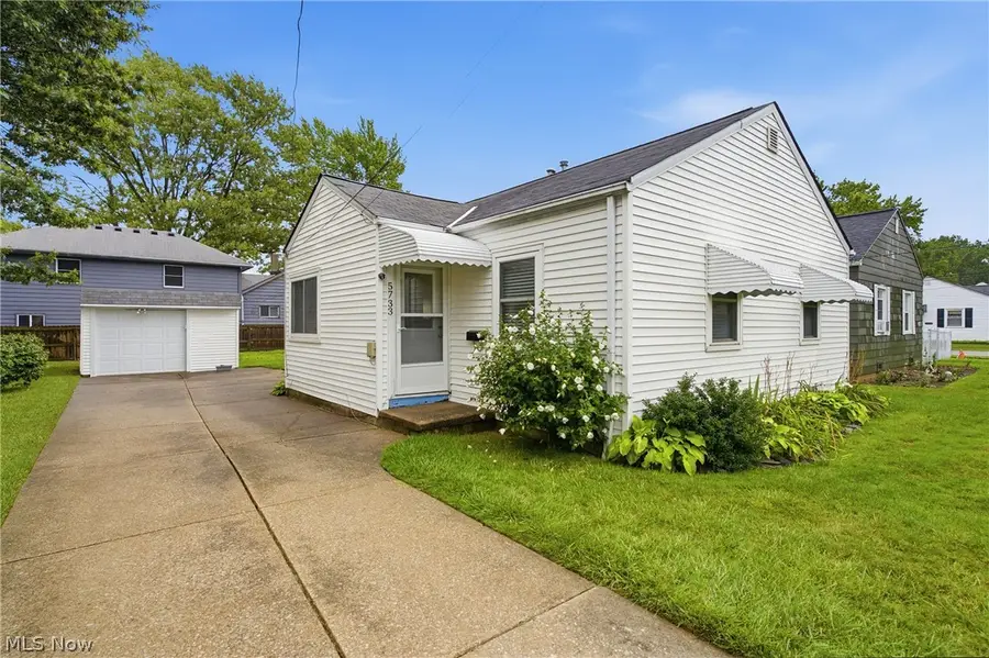 5733 Porter Road, North Olmsted, OH 44070 - #2