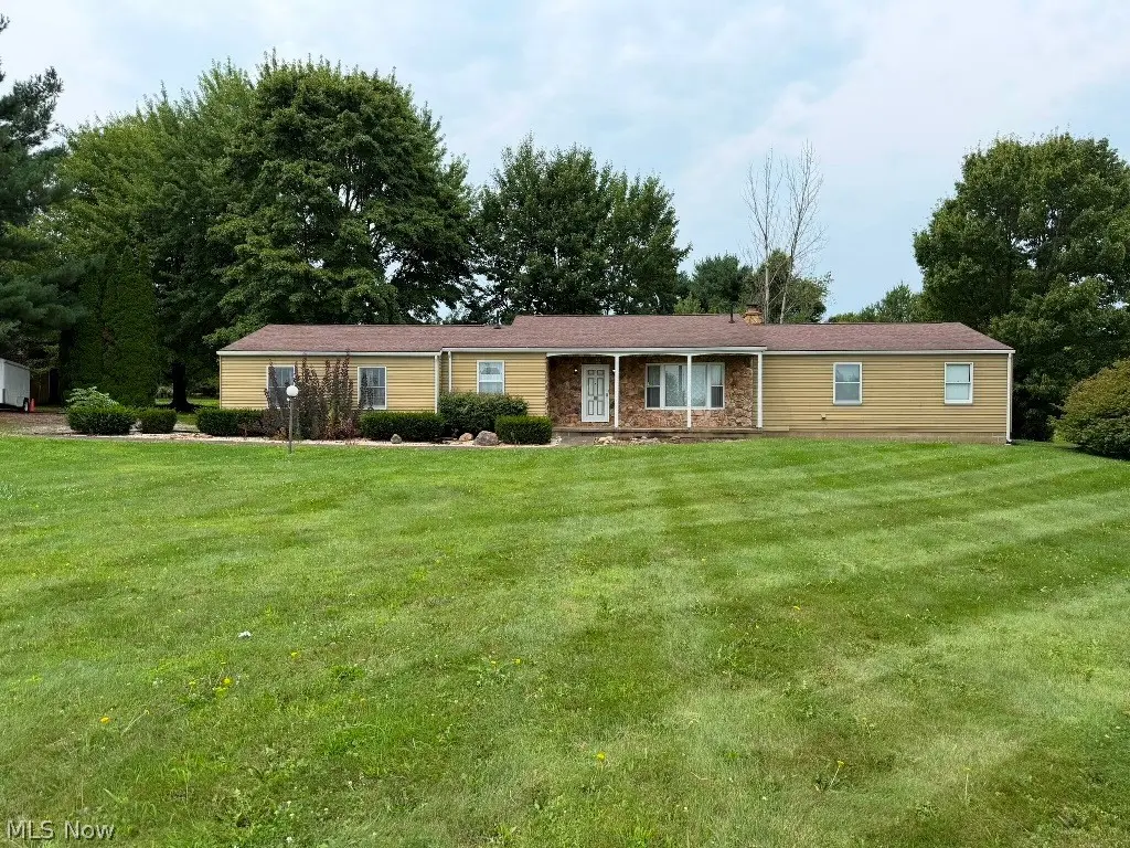 8311 S Elyria Road, Shreve, OH 44676 - #1