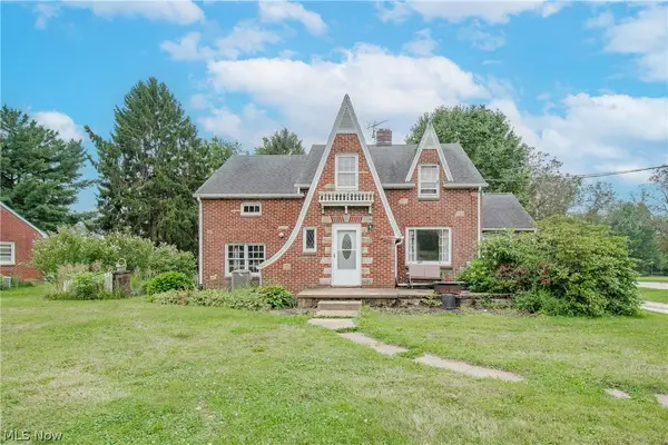 1410 Schneider Ne Street, Canton, OH 44721
