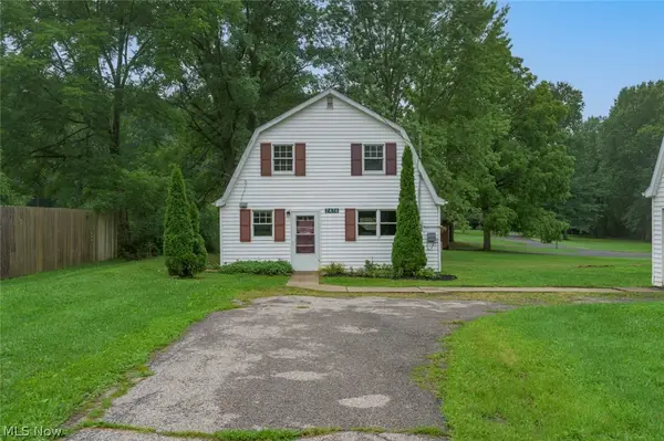 2474 Cadwallader Sonk Road, Cortland, OH 44410