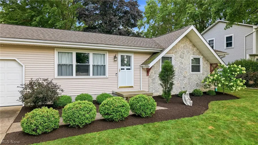 6955 Colleen Drive, Youngstown, OH 44512 - #2