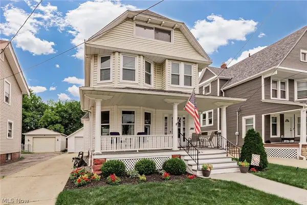 1374 Cranford Avenue, Lakewood, OH 44107