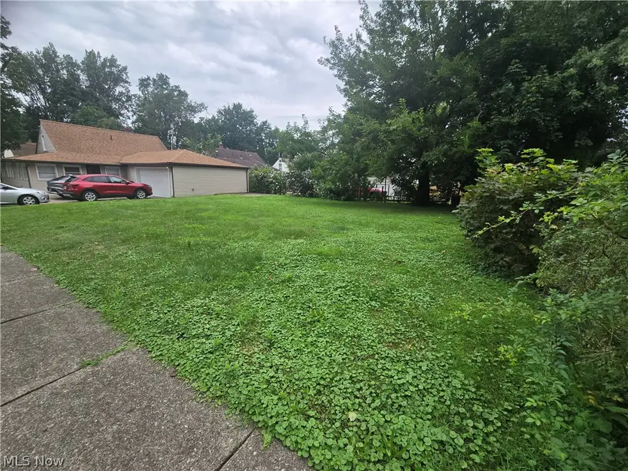1353 Eastwood Avenue, Akron, OH 44305 - #2