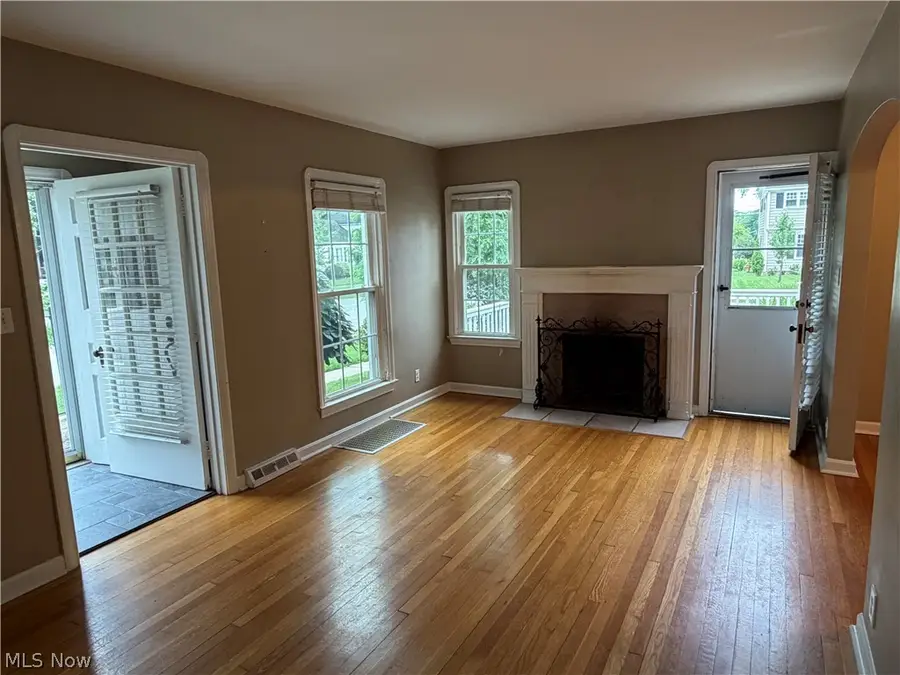 25770 Wolf Road, Bay Village, OH 44140 - #2