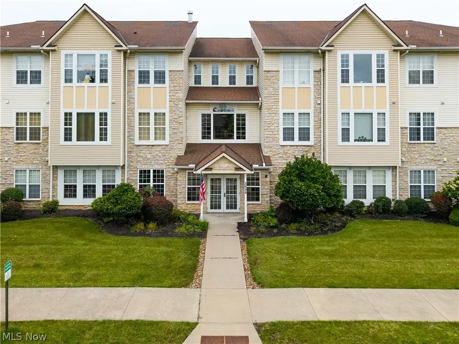 3656 Morningside Way #205, Lorain, OH 44053 - #2