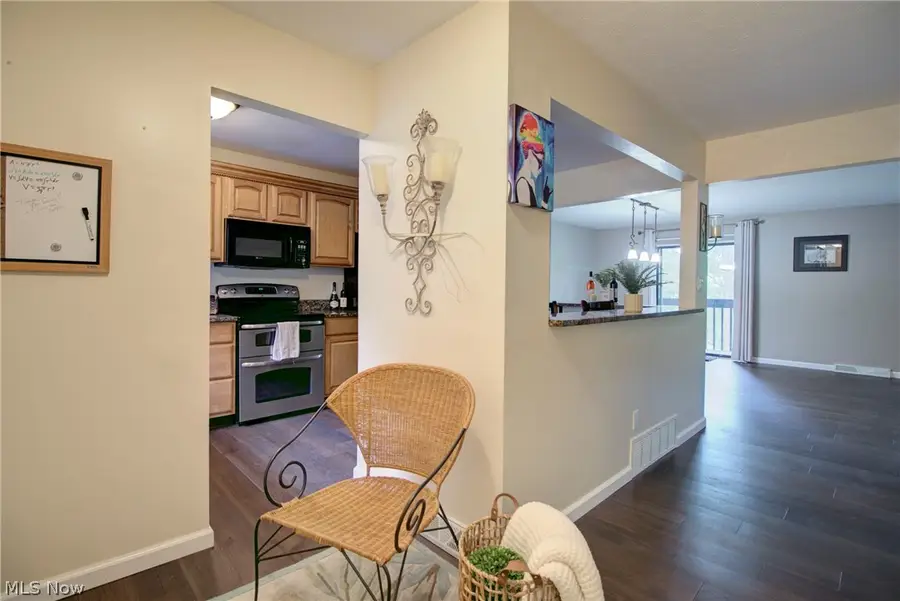 9420 Bassett Lane, North Royalton, OH 44133 - #2