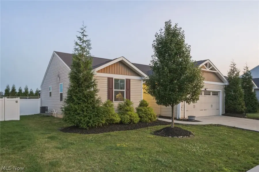 2664 Himelrigh Boulevard, Barberton, OH 44203 - #2