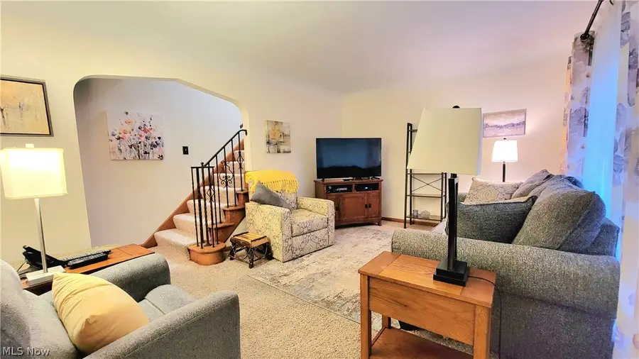 11807 Hastings Road, Garfield Heights, OH 44125 - #2