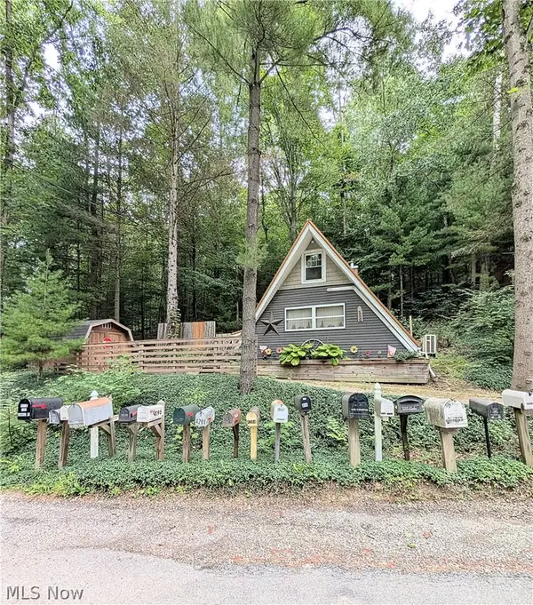 5008 Doral Sw Road, Carrollton, OH 44615