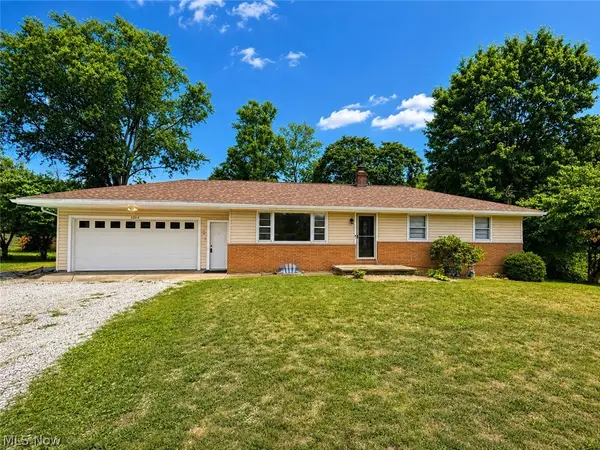 1264 Everbright Drive, Uniontown, OH 44685