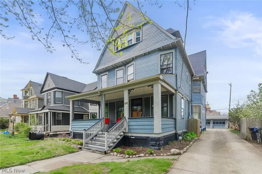 6110 W Clinton Avenue, Cleveland, OH 44102 - #2