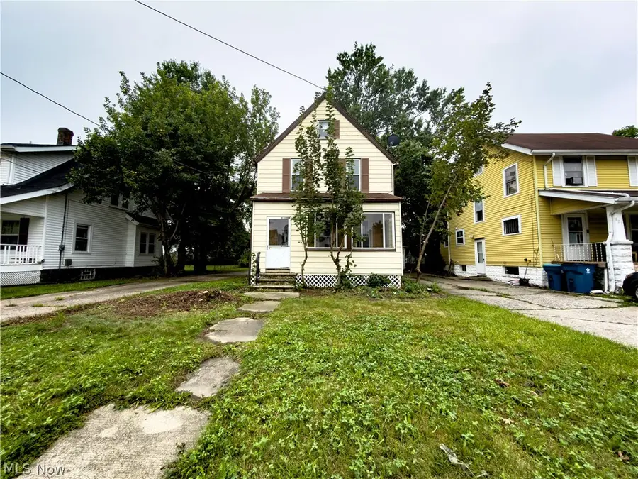 823 W 21st Street, Lorain, OH 44052 - #3