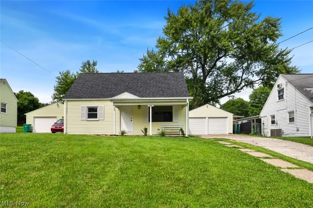 208 S Roanoke Avenue, Youngstown, OH 44515 - #1