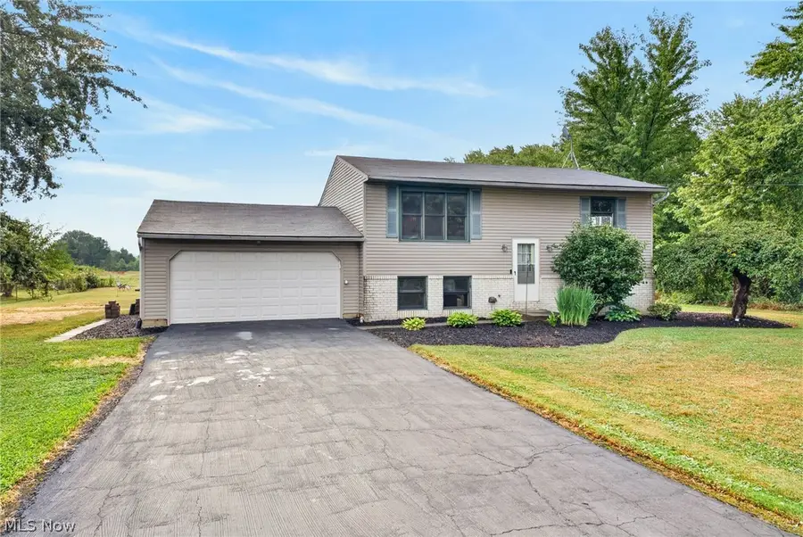 16761 Indian Hollow Road, Grafton, OH 44044 - #2