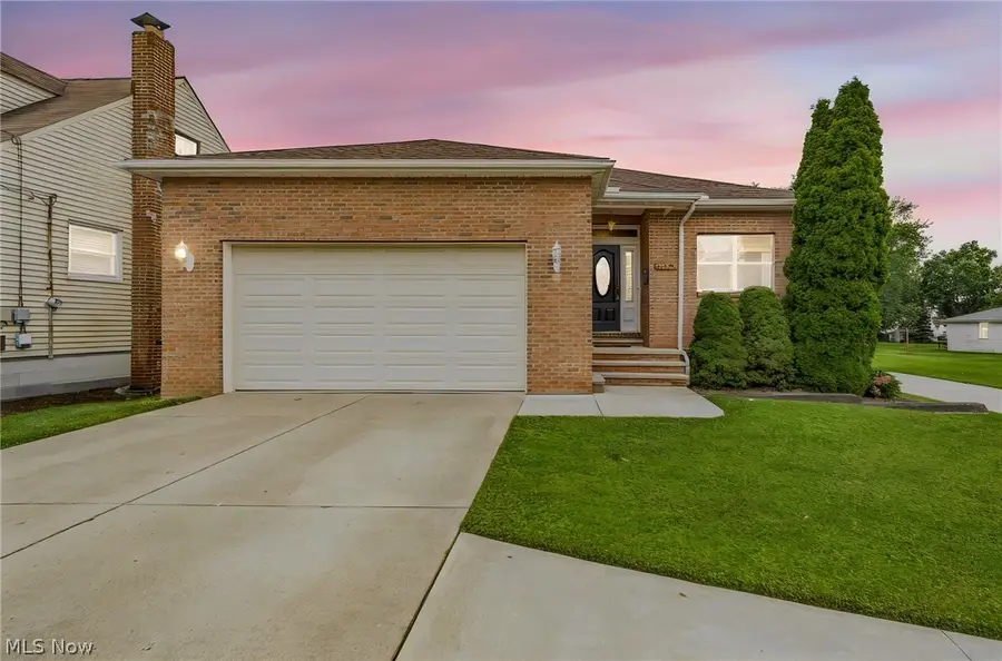 1860 Rockefeller Road, Wickliffe, OH 44092 - #2