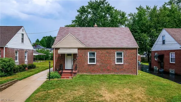 61 Hawk Avenue, Akron, OH 44312
