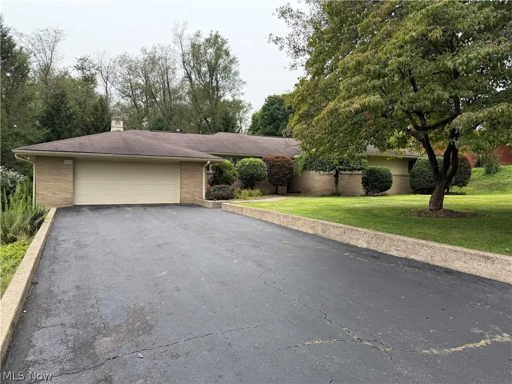 3245 Harding Avenue, East Liverpool, OH 43920 - #1