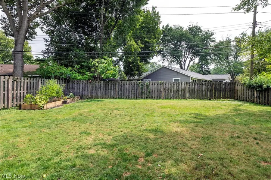 131 Edgewood Drive, Berea, OH 44017 - #3