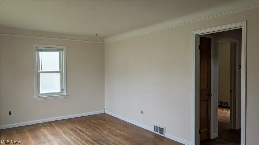 270 E 330th Street, Willowick, OH 44095 - #2