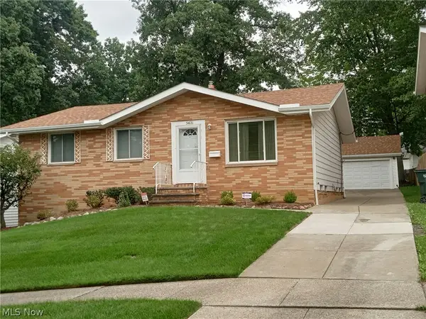 5621 Andover Boulevard, Garfield Heights, OH 44125