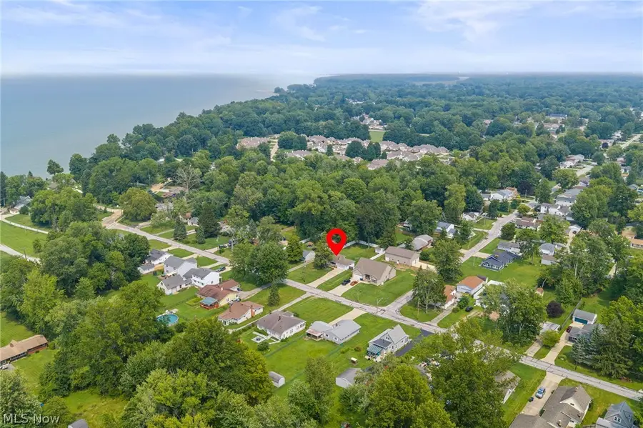 5839 Lake Road, Mentor On The Lake, OH 44060 - #2