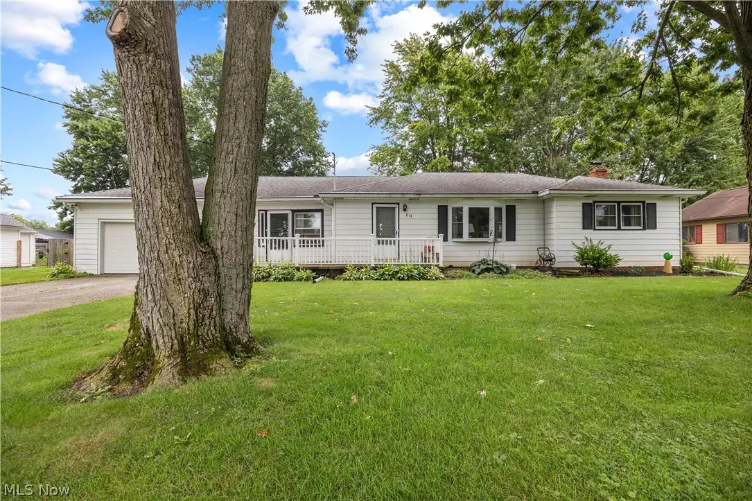 814 S Logan Street, Elyria, OH 44035 - #1