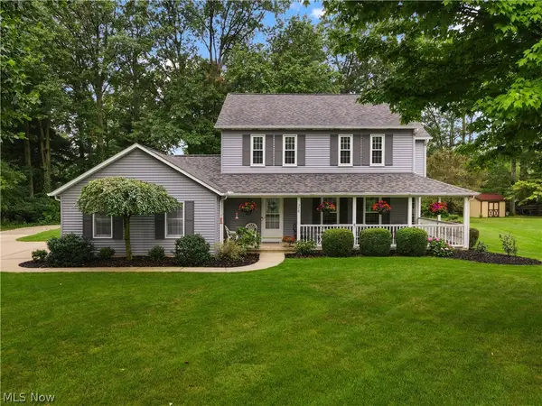 376 Creekside Drive, Avon Lake, OH 44012