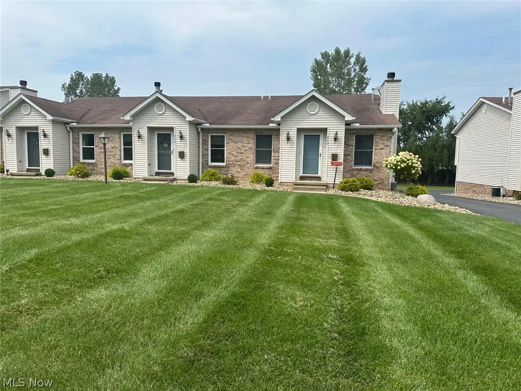 840 W Park Avenue, Hubbard, OH 44425 - #1
