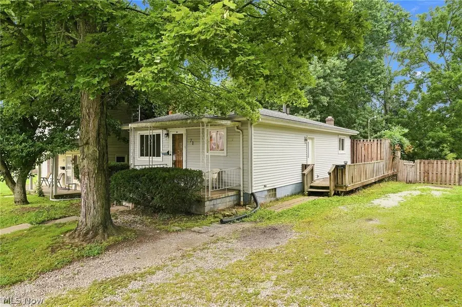 71 23rd Nw Street, Barberton, OH 44203 - #3
