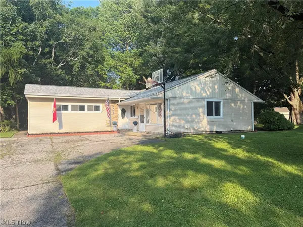 6407 Newland Road, Parma Heights, OH 44130