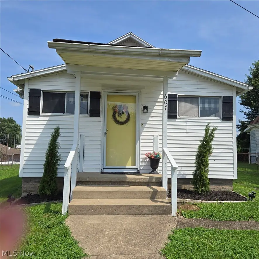 607 Gladstone Street, Parkersburg, WV 26101 - #1