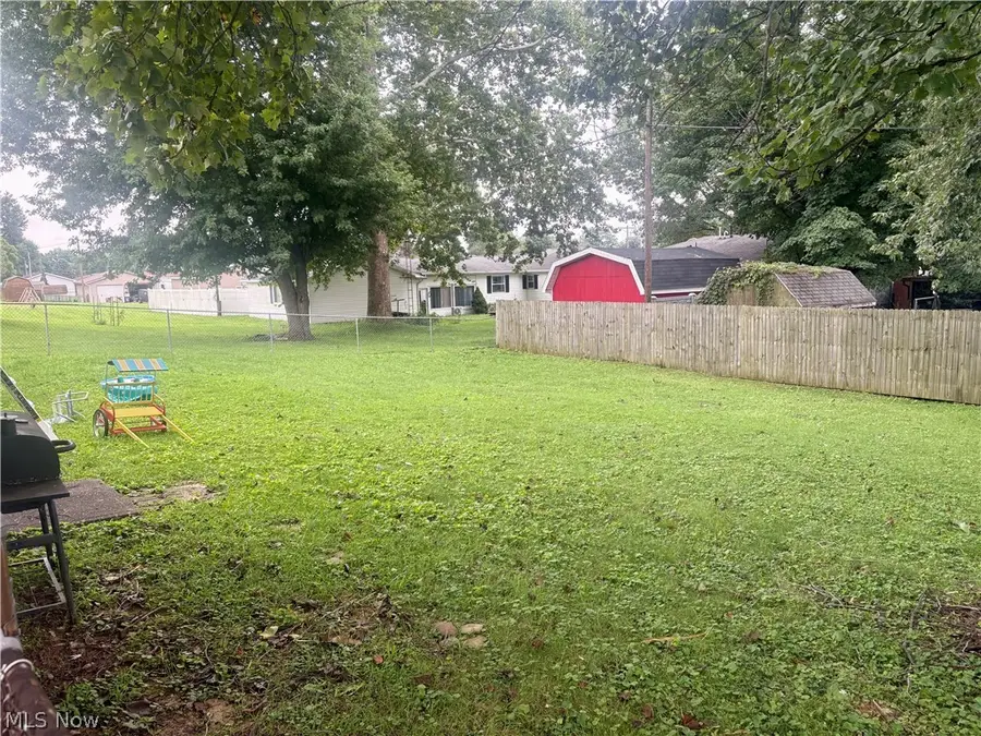 2407 Hanvey Avenue, Belpre, OH 45714 - #3