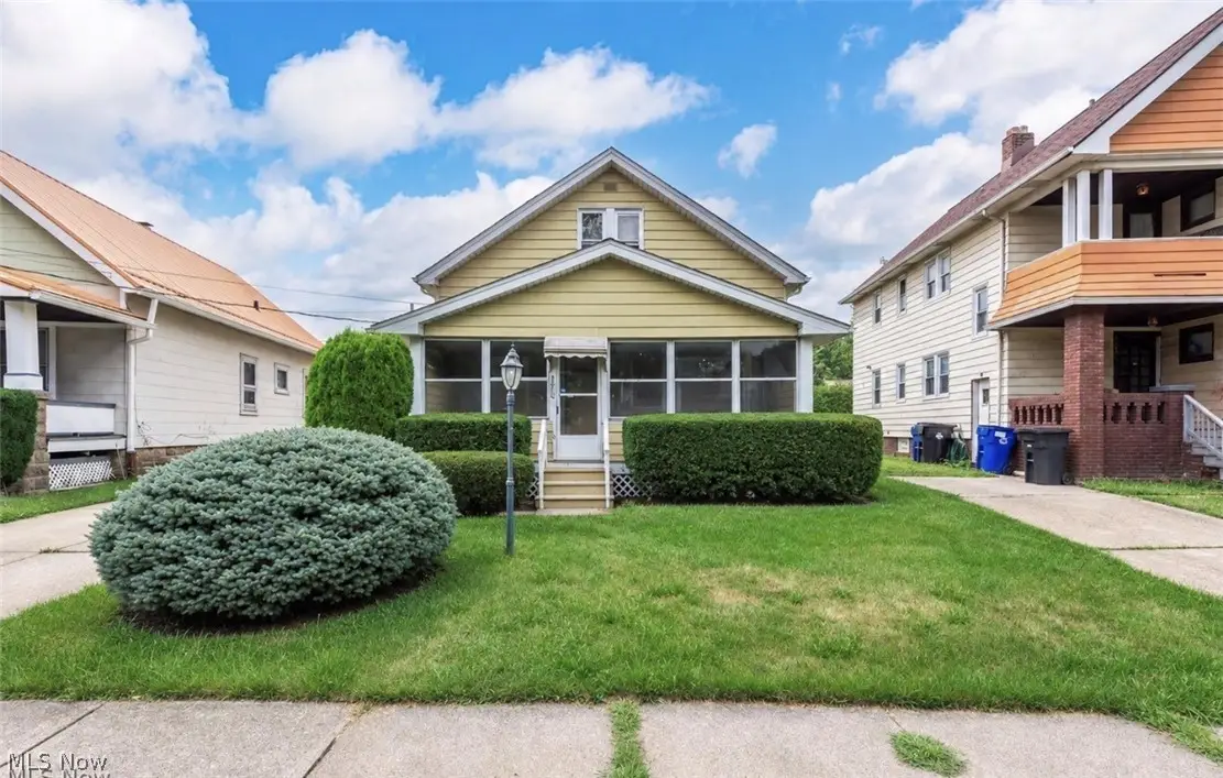 3810 Highland Road, Cleveland, OH 44111 - #1