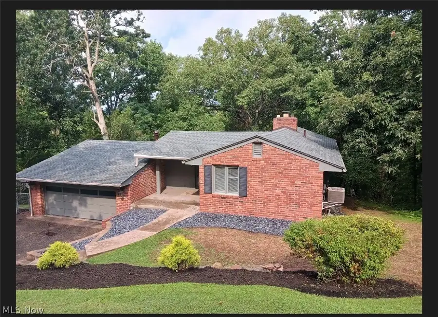 132 Hillcrest Drive, Marietta, OH 45750 - #3