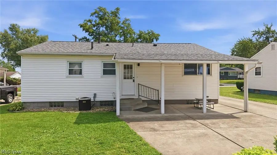 664 Burdie Drive, Hubbard, OH 44425 - #3