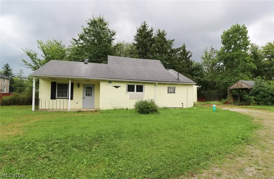 27305 Bagley Road, Olmsted, OH 44138 - #2
