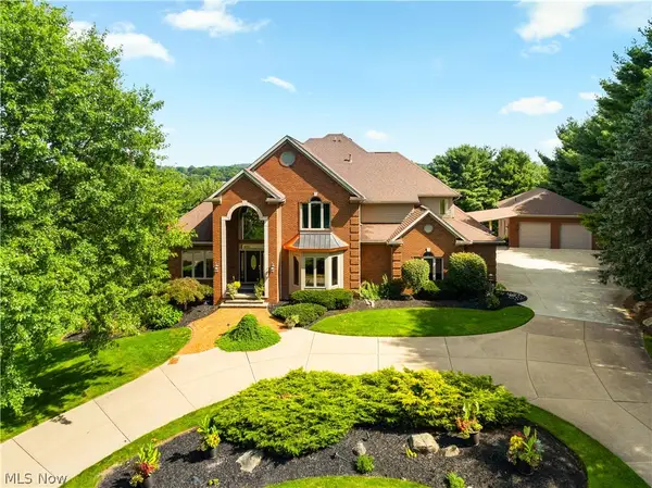 2389 Amberwood Ne Circle, Massillon, OH 44646