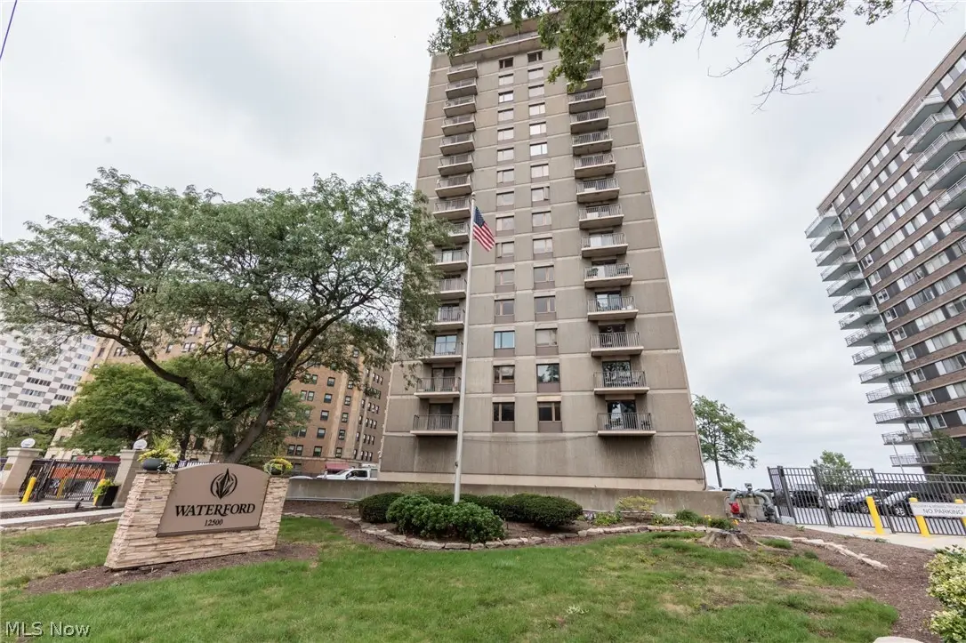 12500 Edgewater Drive #303, Lakewood, OH 44107 - #1