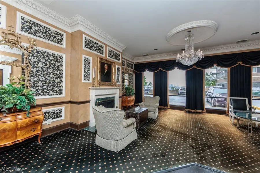12500 Edgewater Drive #303, Lakewood, OH 44107 - #2